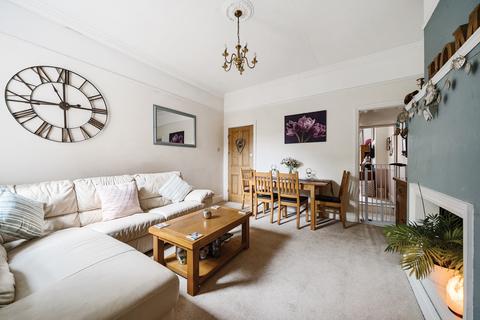 1 bedroom maisonette for sale, Martyr Road, Guildford, GU1