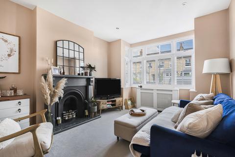 13 Dean Road, Hounslow, TW3 2EY