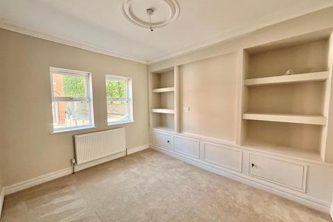 3 bedroom terraced house for sale, James Street, Macclesfield