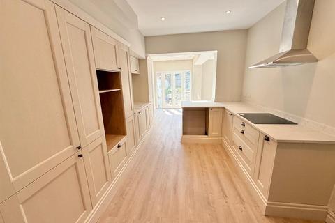 3 bedroom terraced house for sale, James Street, Macclesfield