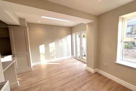 3 bedroom terraced house for sale, James Street, Macclesfield