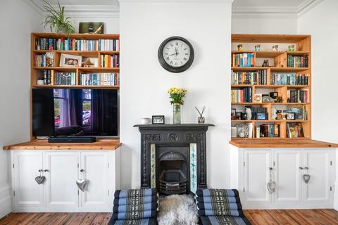 The Upper Flat, 10 Woodland Hill, London, SE19 1NY