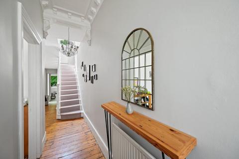The Upper Flat, 10 Woodland Hill, London, SE19 1NY