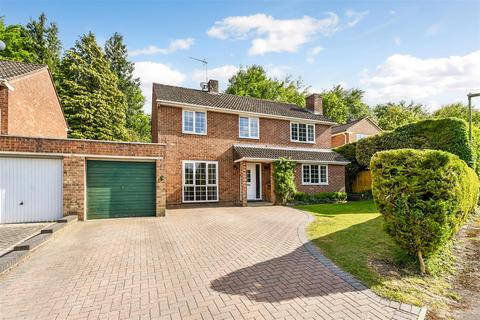 4 Beech Close, Thruxton, Andover, SP11 8NB