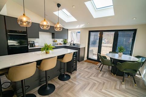 85 Maypole Lane, Birmingham, B14 5JS
