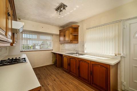4 bedroom bungalow for sale, Kingsdale Gardens, Drighlington, Bradford