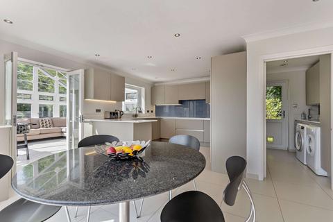 undefined, Upper Basildon, Reading, Berkshire