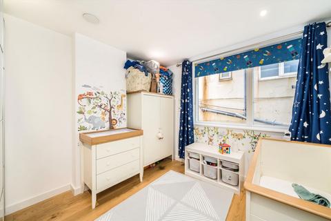 2 bedroom flat for sale, Upper Tooting Road, London SW17