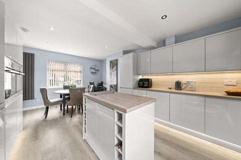 3 bedroom semi-detached house for sale, Western Way, Basingstoke, RG22 6DB