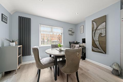 3 bedroom semi-detached house for sale, Western Way, Basingstoke, RG22 6DB