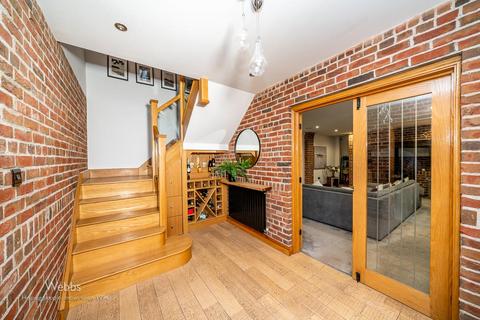 undefined, Watling Street, Cannock WS11