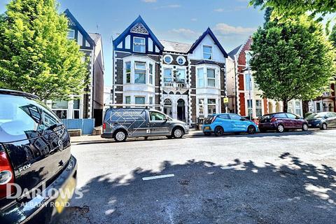 2 bedroom apartment for sale, Connaught Road, Cardiff