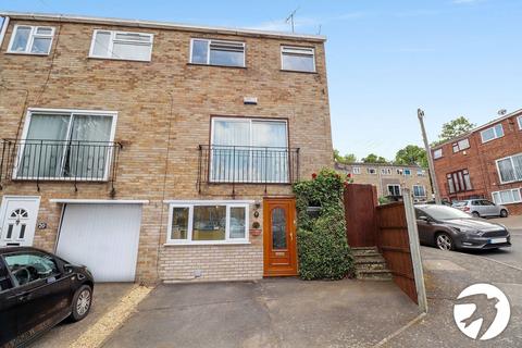 21 Regent Square, Belvedere, DA17 6EP