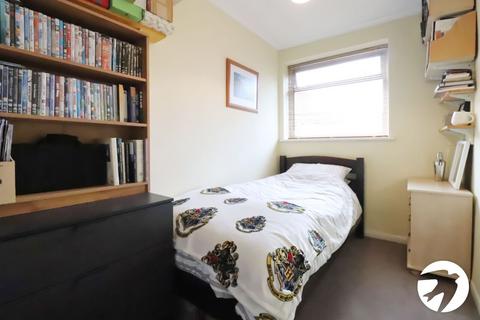 21 Regent Square, Belvedere, DA17 6EP