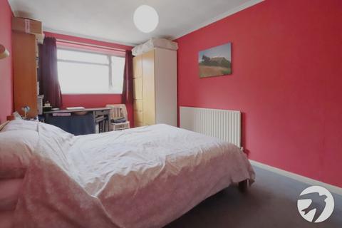 21 Regent Square, Belvedere, DA17 6EP