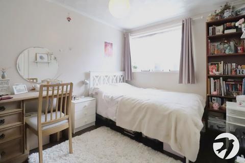21 Regent Square, Belvedere, DA17 6EP