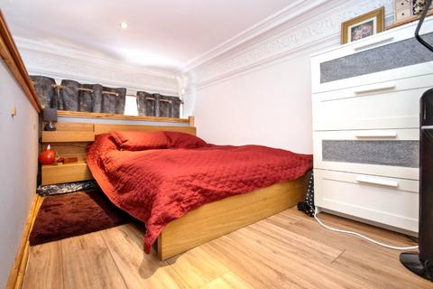 12 Heddle Rise, Wakefield, WF2 9UF