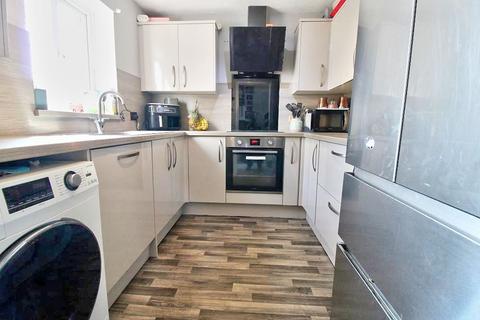 3 bedroom end of terrace house for sale, Caburn Close, Eastbourne BN23
