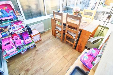 3 bedroom end of terrace house for sale, Caburn Close, Eastbourne BN23