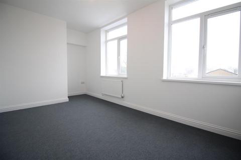 2 bedroom flat to rent, Station Road, Forest Hall, Newcastle Upon Tyne