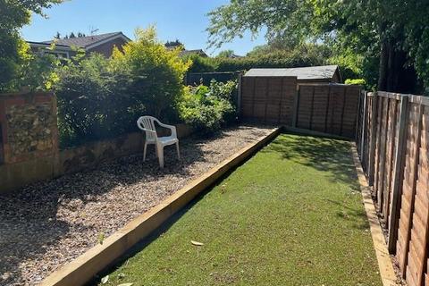 10 Chantry Avenue, Hartley, Longfield, DA3 8DD