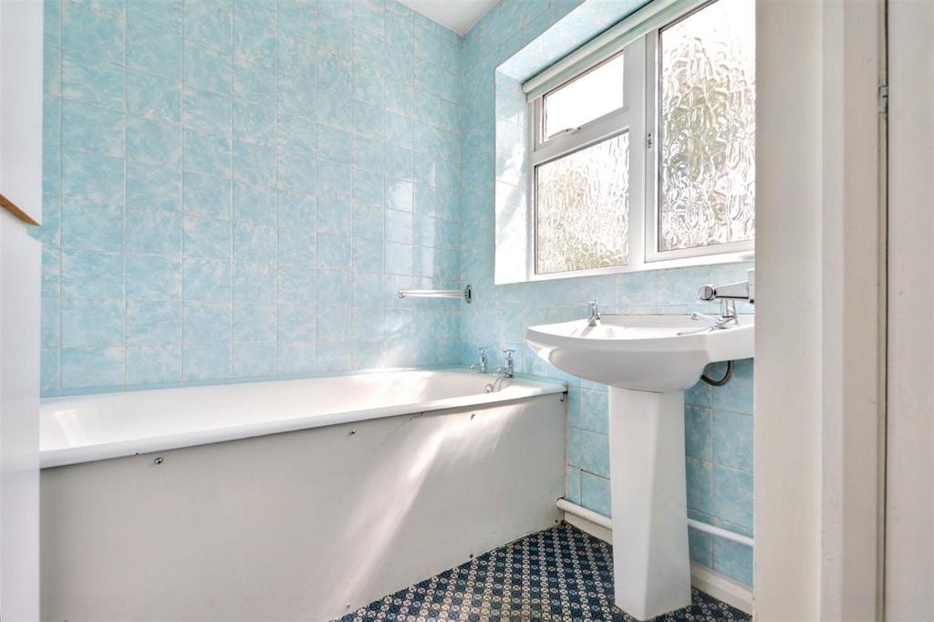 Bathroom.jpeg