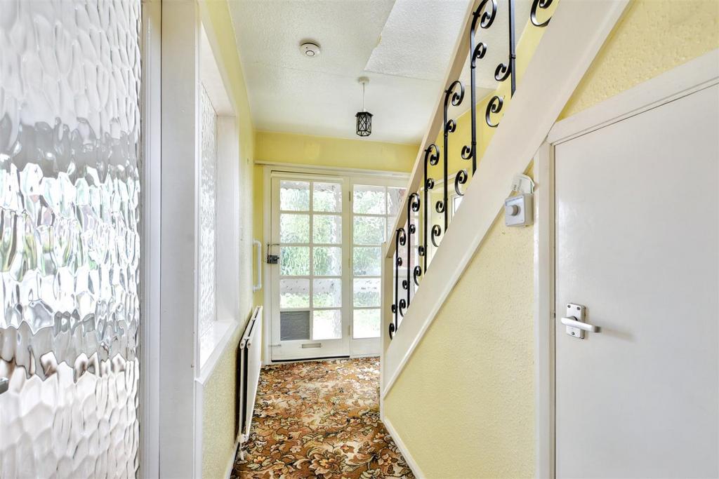 Hallway 1.jpeg