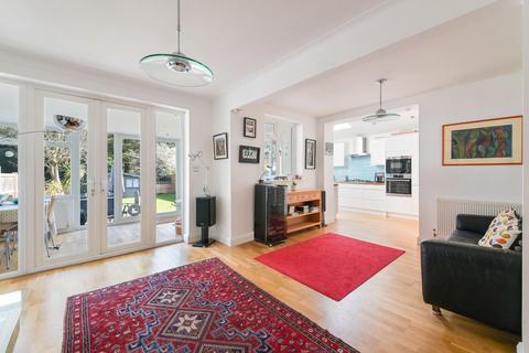 4 bedroom semi-detached house for sale, Stoneleigh Park Road, Stoneleigh