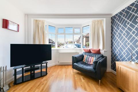 4 bedroom semi-detached house for sale, Stoneleigh Park Road, Stoneleigh