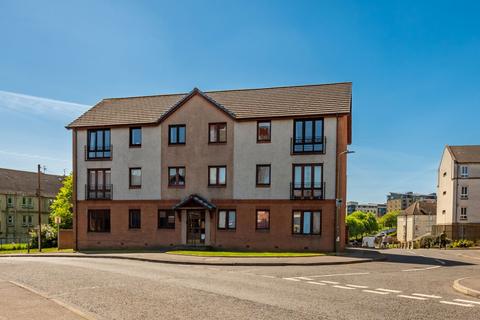 11/6 Hawkhill, Edinburgh, EH7 6LA