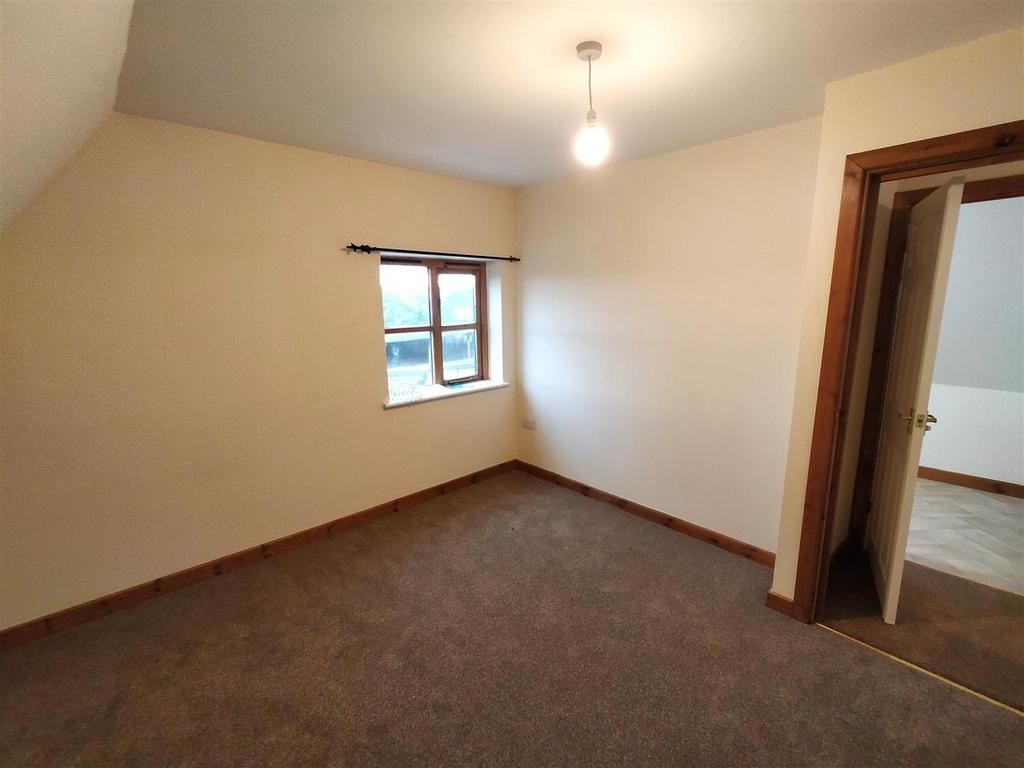 H Bedroom 1.jpg