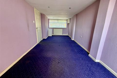 1 Warwick Close, Shaw, Oldham, OL2 7DZ
