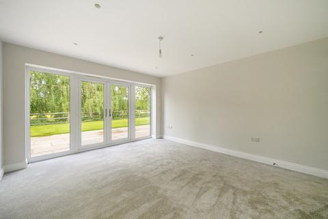 4 bedroom detached house for sale, Marshmead Close, Clarendon, Salisbury, Wiltshire, SP5