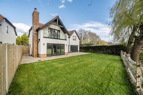 4 bedroom detached house for sale, Marshmead Close, Clarendon, Salisbury, Wiltshire, SP5