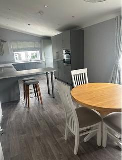 2 bedroom park home for sale, Godalming, Surrey, GU8