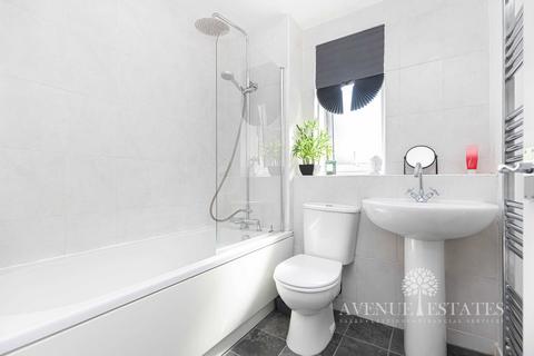 2 bedroom apartment for sale, Branksome Wood Road, Bournemouth BH4