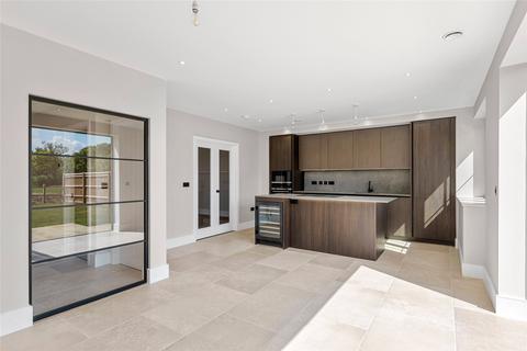 3 bedroom terraced house for sale, Kings Mill Lane, South Nutfield, Redhill, Surrey, RH1