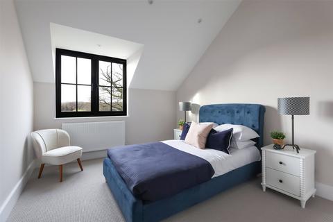 undefined, Kings Mill Lane, South Nutfield, Redhill, Surrey, RH1