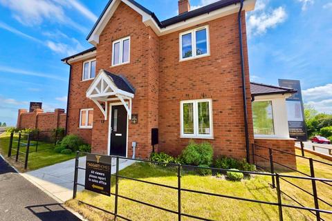 4 bedroom detached house for sale, The Birchall, Maypole Road