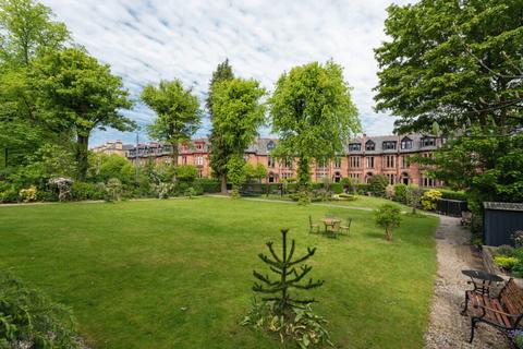 2 bedroom flat for sale, Kensington Gate, Dowanhill, G12 9LG