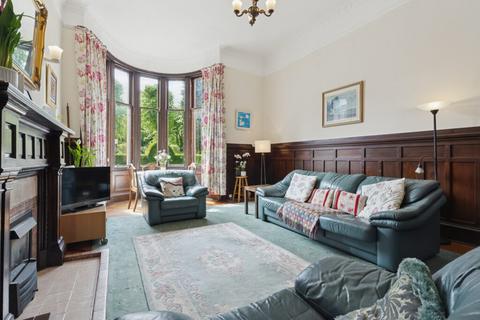 2 bedroom flat for sale, Kensington Gate, Dowanhill, G12 9LG
