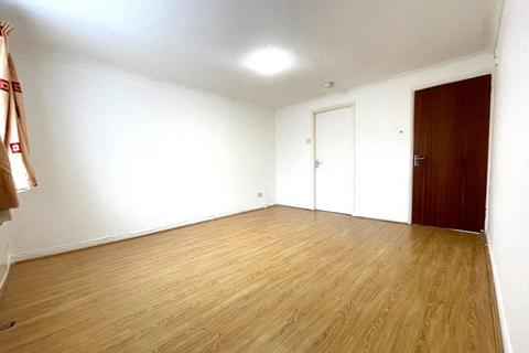 1 bedroom flat to rent, Newbury Park, Essex, IG2