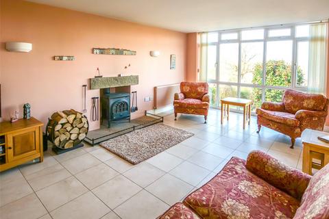 4 bedroom detached house for sale, Virgins Lane, Battle
