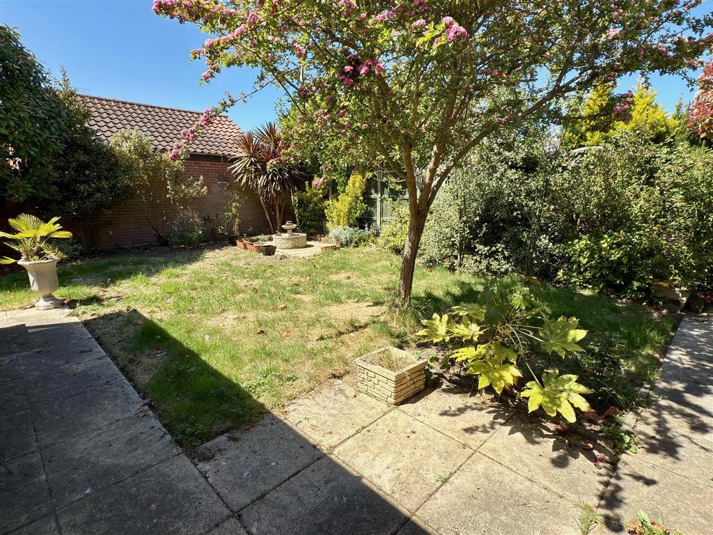 GARDEN.jpg