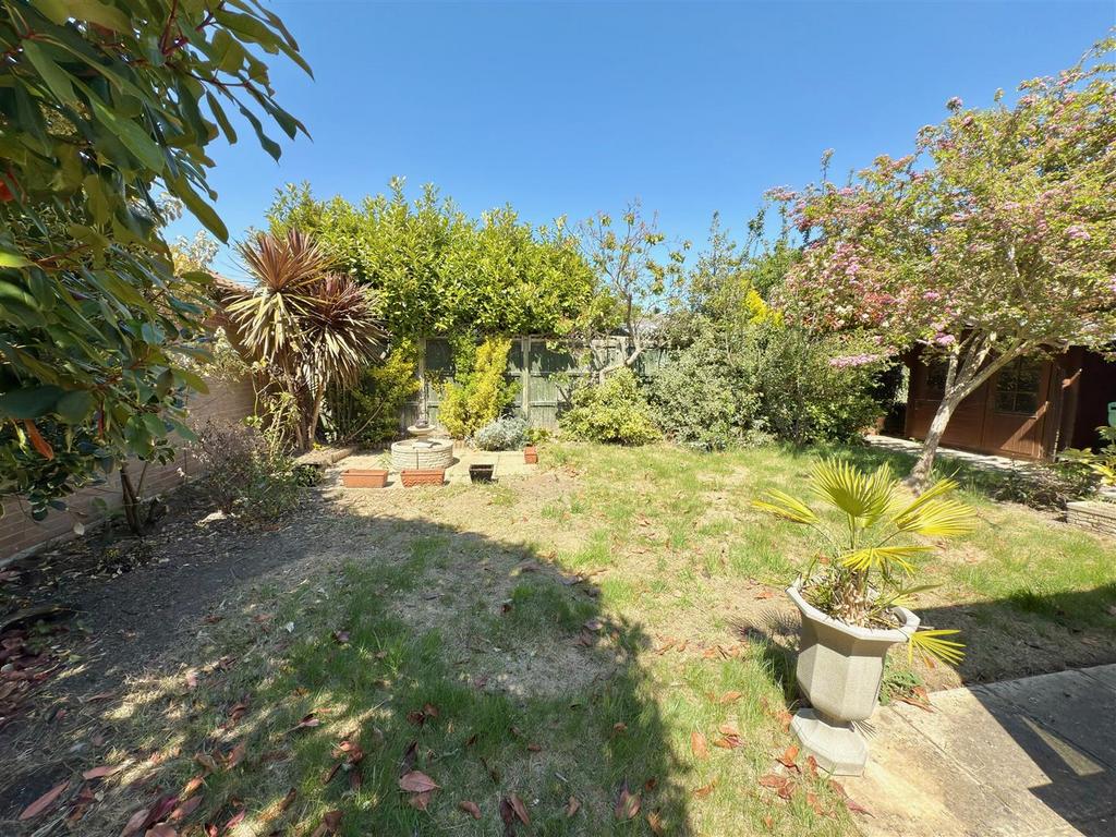 GARDEN AREA.jpg