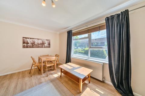 1 bedroom apartment for sale, Rowan Close, Ealing, London