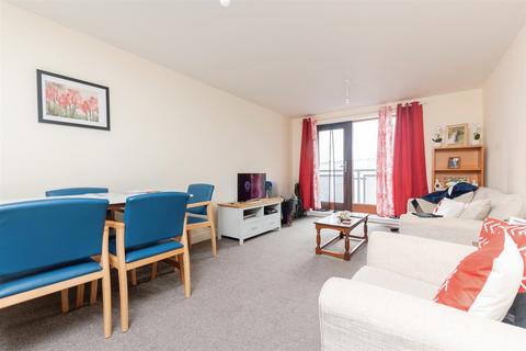 2 bedroom flat for sale, North Star Boulevard, Greenhithe, Kent