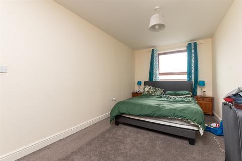 2 bedroom flat for sale, North Star Boulevard, Greenhithe, Kent
