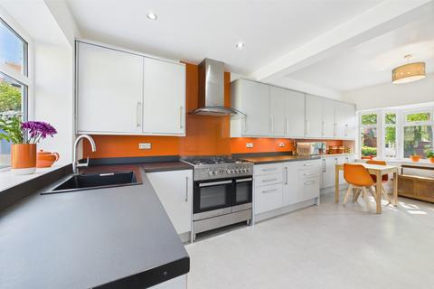65 Dalewood Road, Sheffield, S8 0ED