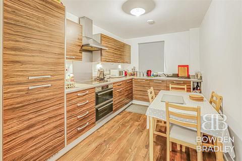1 bedroom flat for sale, Maxwell Road, Romford